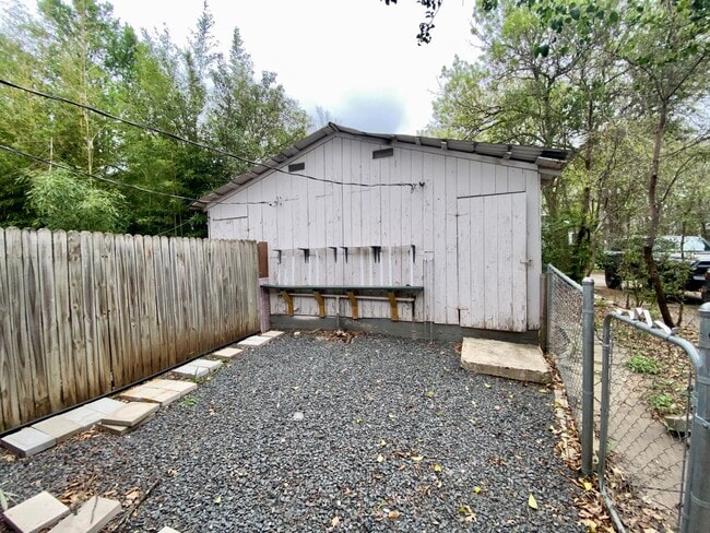 Building Photo - San Gabriel-2845