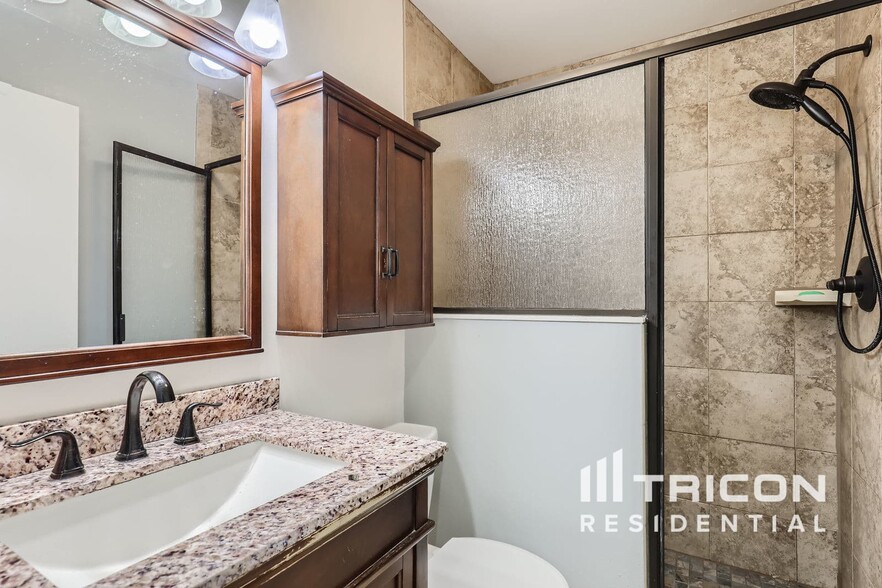 Building Photo - 36437 Bristol Cir