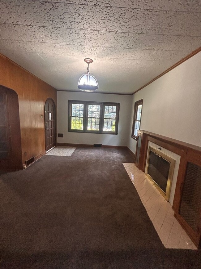 Building Photo - 822 E Rudisill Blvd