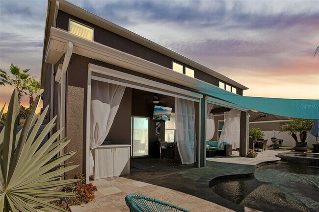 Building Photo - 2624 Kenchester Loop