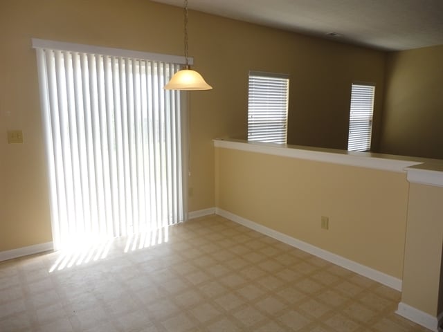 Building Photo - 1319 Fiesta Dr