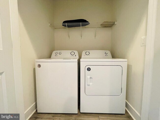 Building Photo - 14554 Alsace Ln