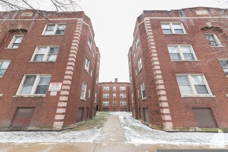 4025 W Melrose St, Unit 31-3S, Chicago, IL 60641 - 4051 W Melrose St
