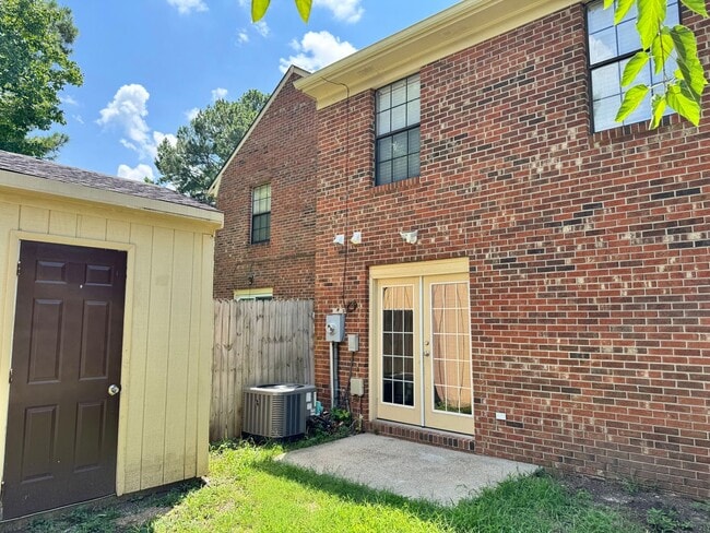 Building Photo - 306 Circuit Ln