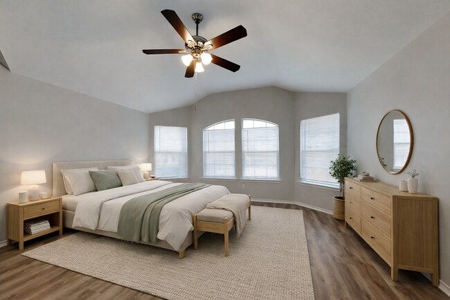 Building Photo - Charming 3-Bed, 2-Bath Home in Dallas with Garage Parking