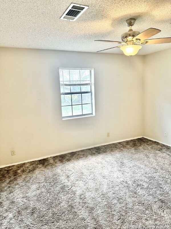 Building Photo - 821 Nancy Ln