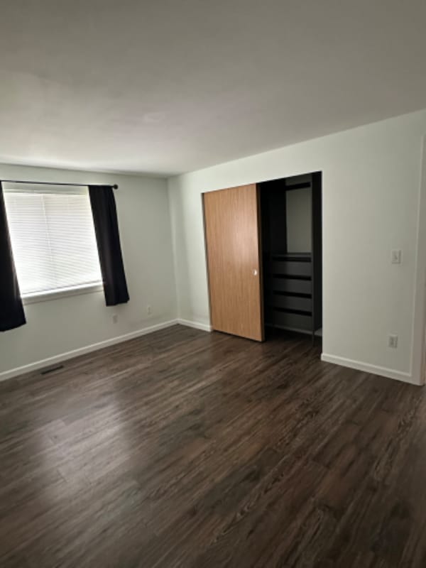 Building Photo - 12015 200th Ave Ct E