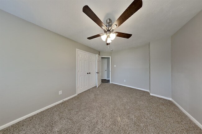 Building Photo - 16935 Valley Palms Dr