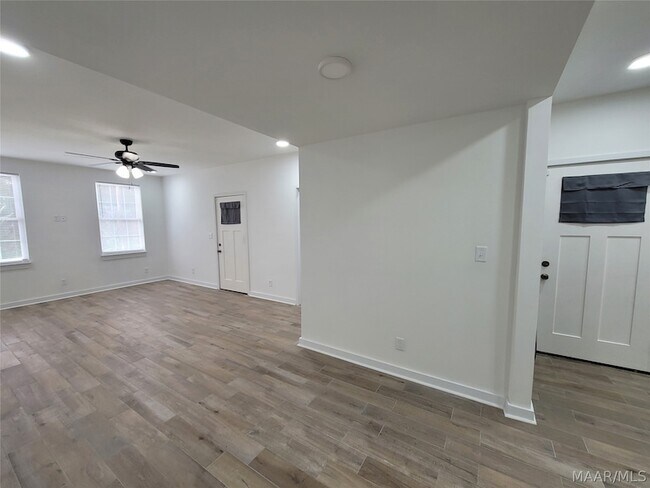 Building Photo - 1524B Madison Avenue