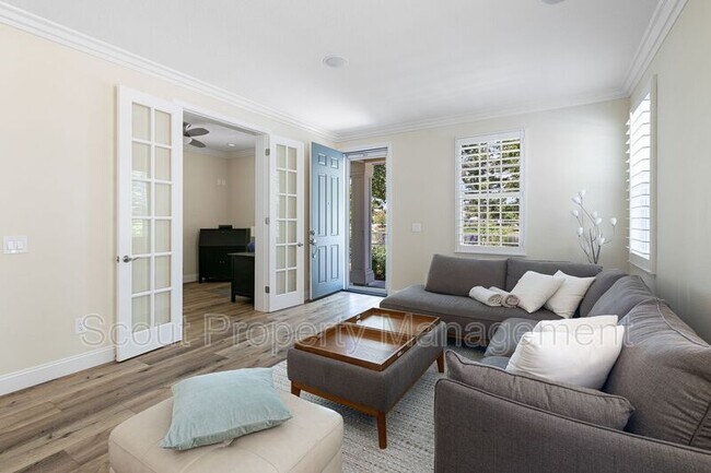 Building Photo - 40149 Balboa Dr