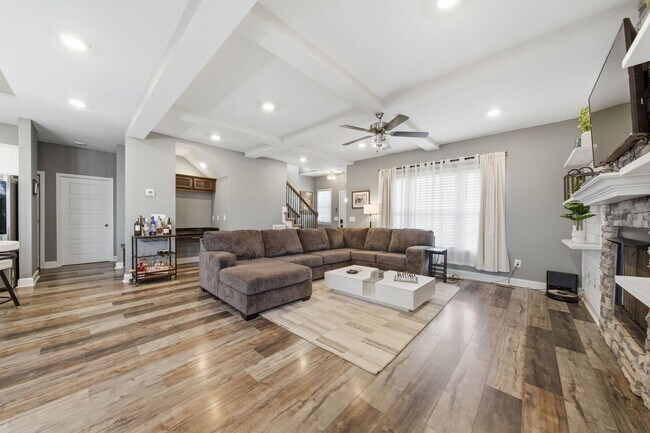 Building Photo - 1135 Charles Thomas Dr