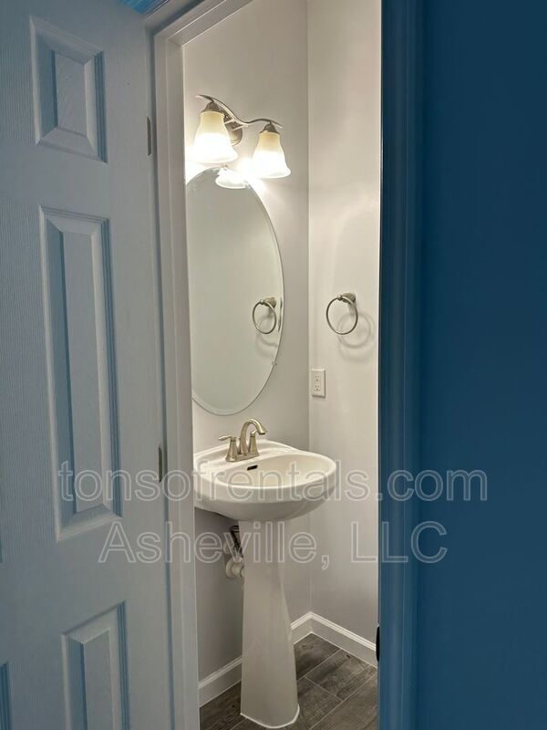 Building Photo - 33 Mallard Run Dr