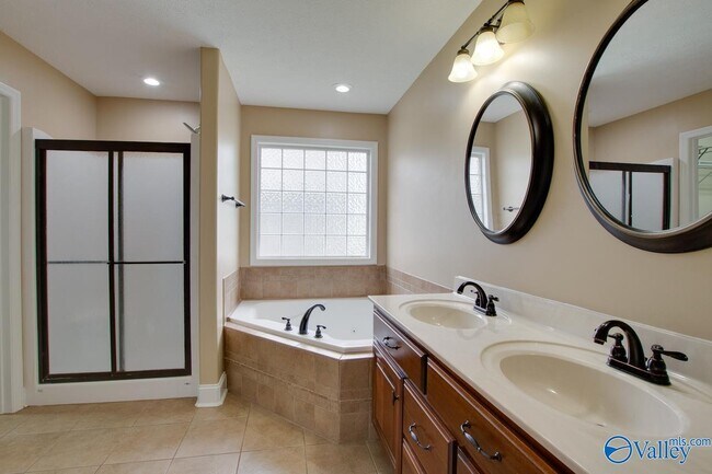 Building Photo - 25751 Caldera Dr