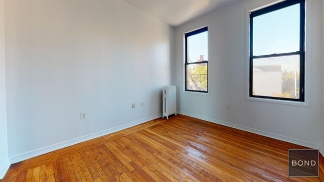 Primary Photo - 78 W 11th St
