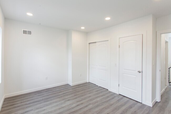 Building Photo - 2131 N 8th St