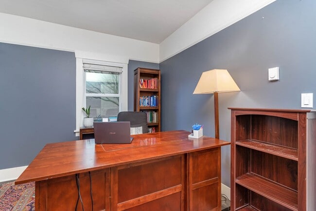 Building Photo - 4bd/3ba Seattle Home