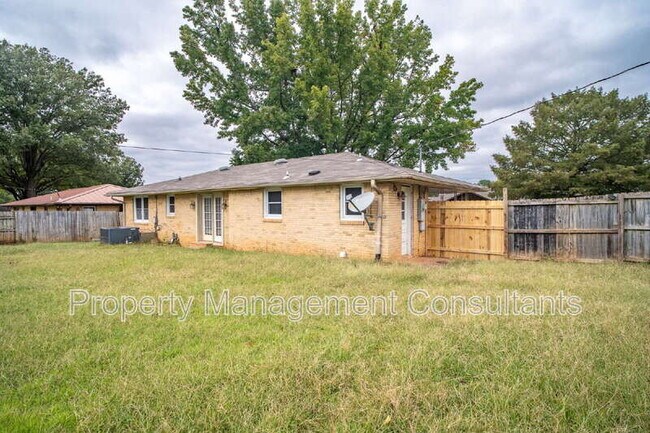 Building Photo - 1004 Ford Ave