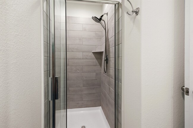 Building Photo - 2214 Sand Lily Dr