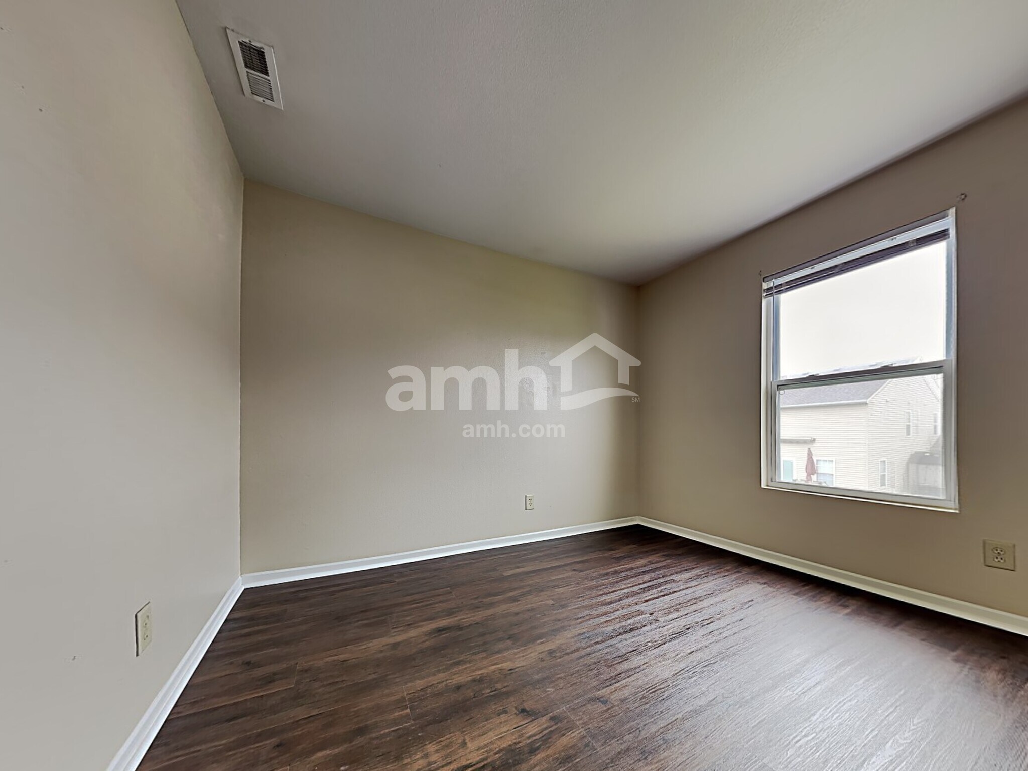 Building Photo - 3347 Hemlock St
