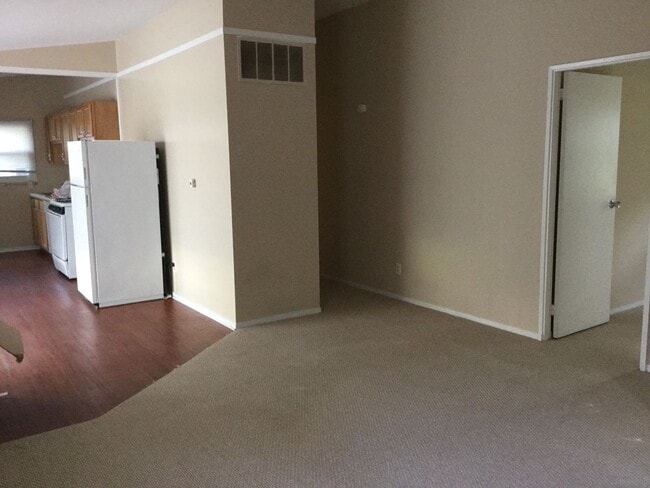 Building Photo - Available this August!