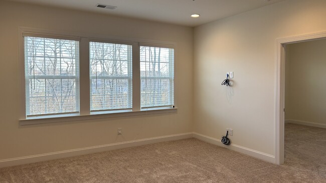 Building Photo - 3013 Haley Cir