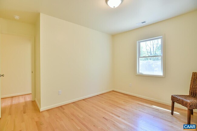 Building Photo - 144 Lake Saponi Dr