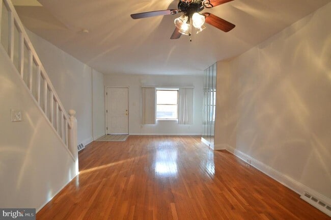 Building Photo - 2509 S Alder St