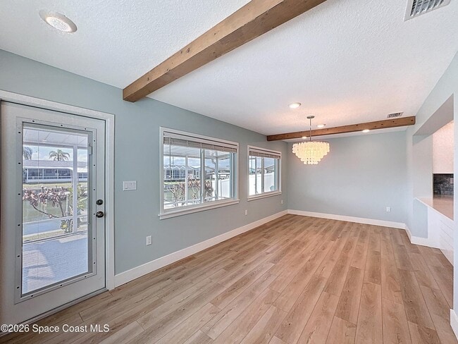 Building Photo - 1707 Shore Dr