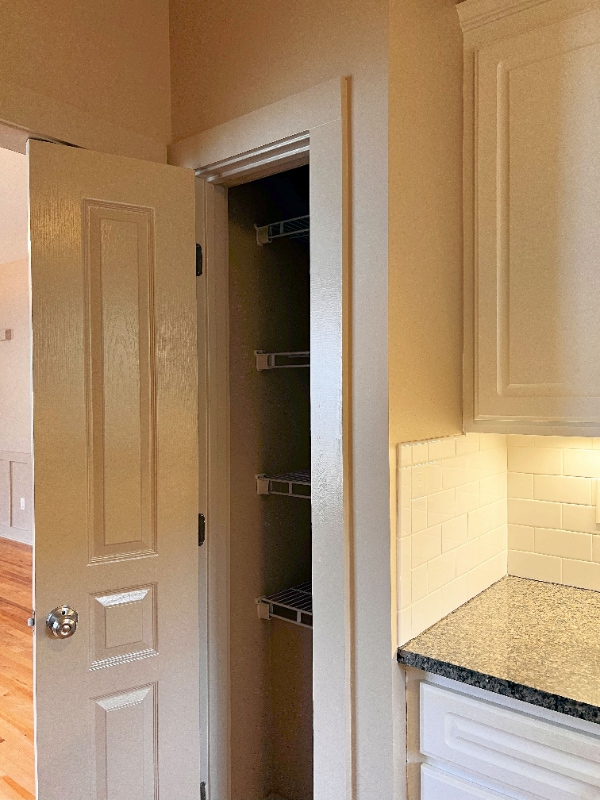 Building Photo - 205 Wellington St