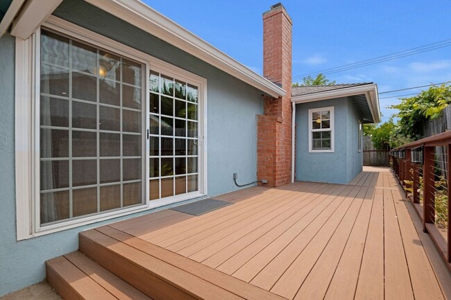 Building Photo - Charming 3-Bed, 2-Bath Home for Rent in Go...