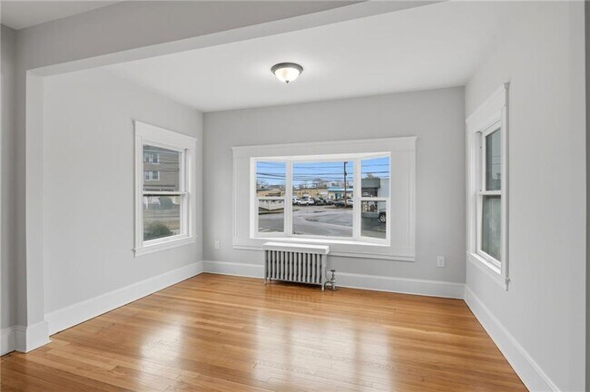 Building Photo - 67 Fred St