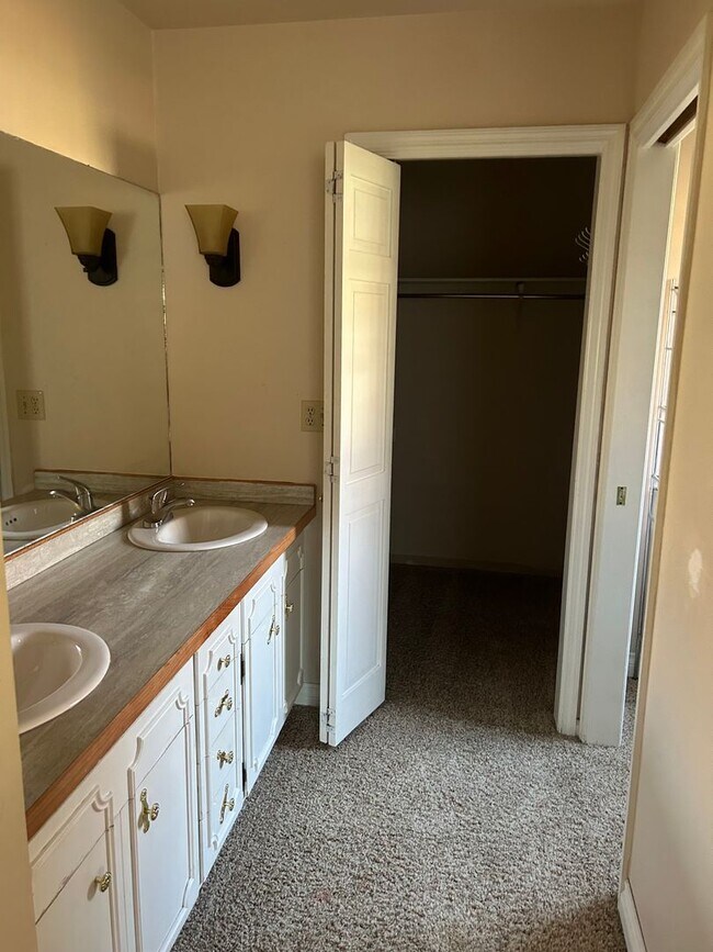 Building Photo - Spacious Gregory Hills Home | 4,000 SF • 4 Bed • 3.5 Bath • Fenced Yard