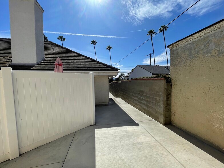 Building Photo - 912 S Bel Aire Dr