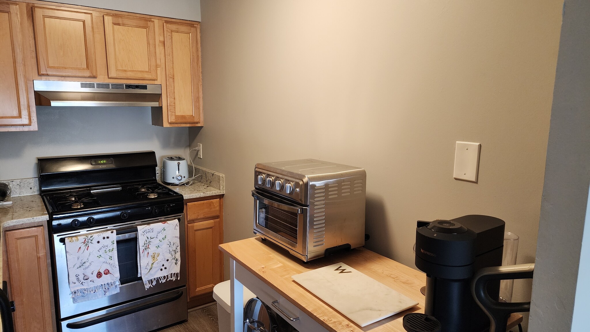 Building Photo - 1245 13th St NW