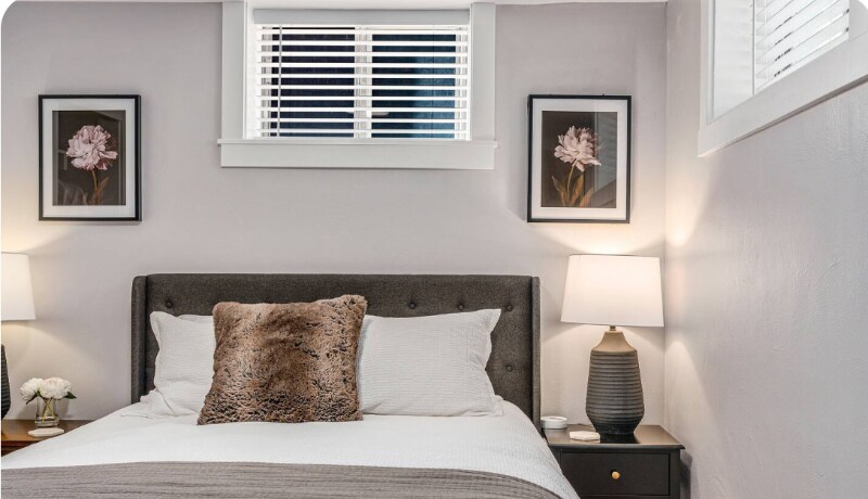 Building Photo - 444 N Oakley St