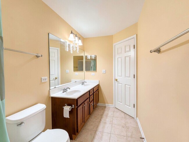 Building Photo - Spacious 4 Bed / 3.5 Bath Home with Finished Basement & Community Amenities in Wadsworth!