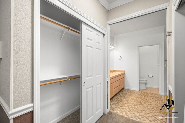 Building Photo - 5291 Bryant Rd