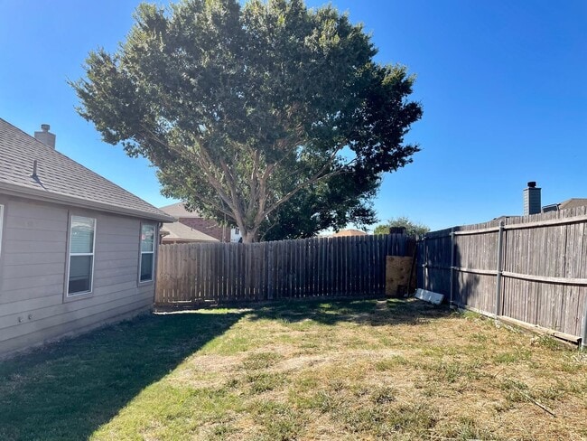 Building Photo - Gorgeous 4-bedroom home!