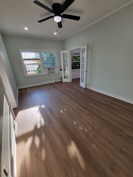 Building Photo - Sunfield Properties