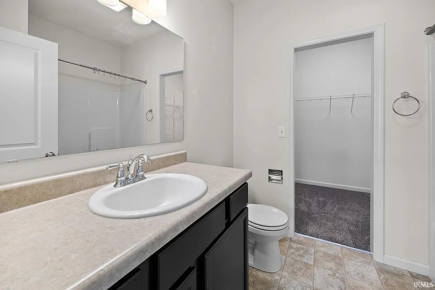 Building Photo - 2911 Poinciana Dr