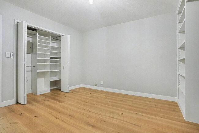 Building Photo - 29 Starview Dr