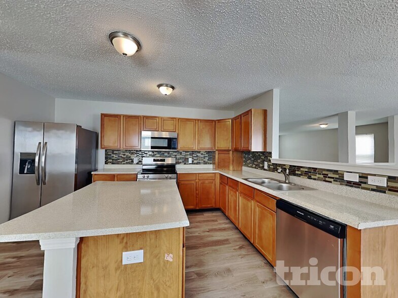 Building Photo - 8343 Weathervane Cir