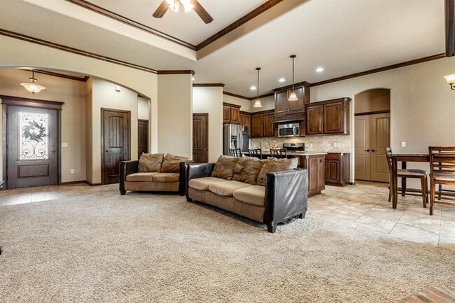 Building Photo - 542 W Chickasaw Ct Way