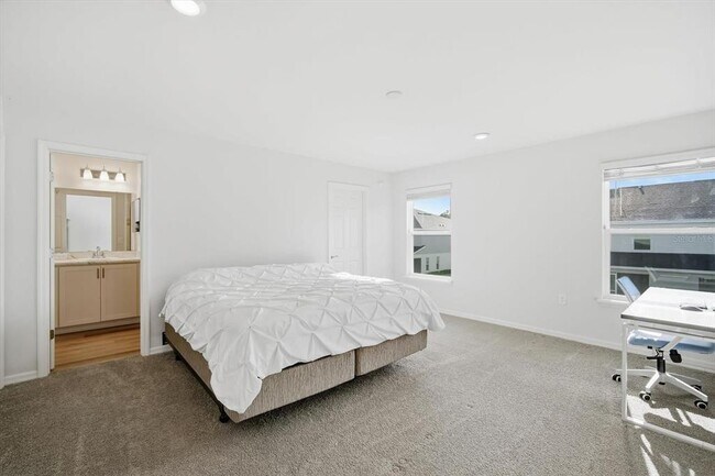 Building Photo - 2731 Idyll Lks Cir