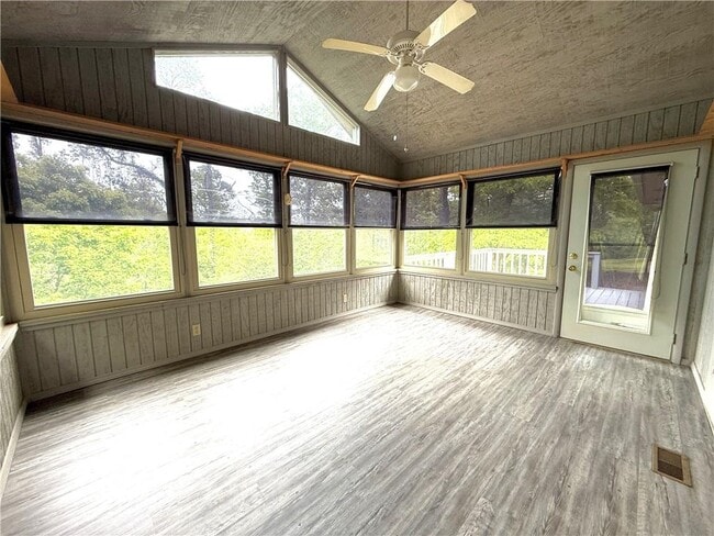 Building Photo - 25 Dunbarton Ln