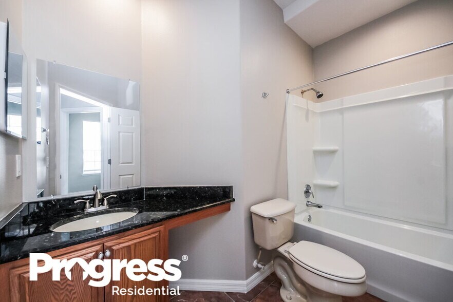 Building Photo - 14527 Huntcliff Park Way