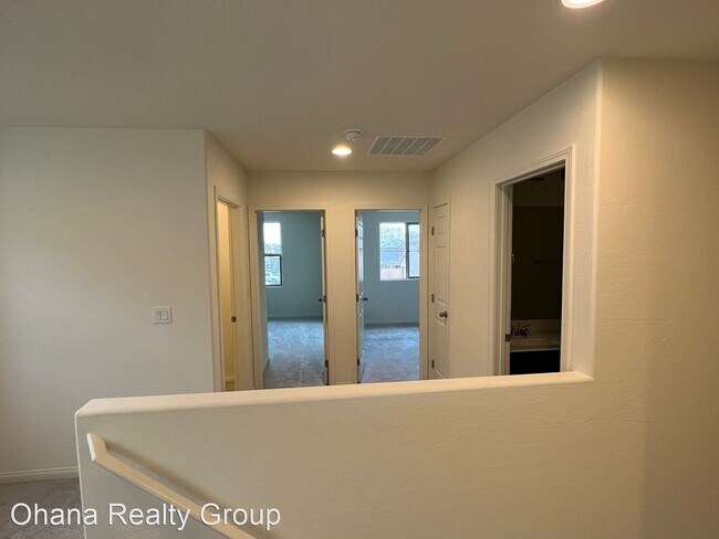 Building Photo - 4 br, 2.5 bath House - 10072 Spelter Street