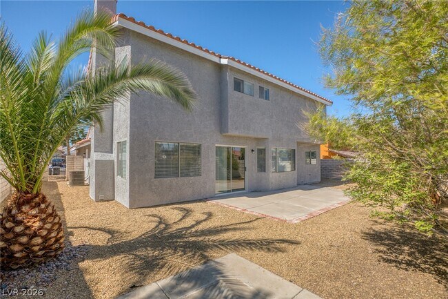 Building Photo - 2358 Belvedere Dr