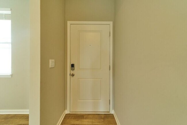 Building Photo - 4 Bedroom at Trotter's Landing in Camby With Pond View!