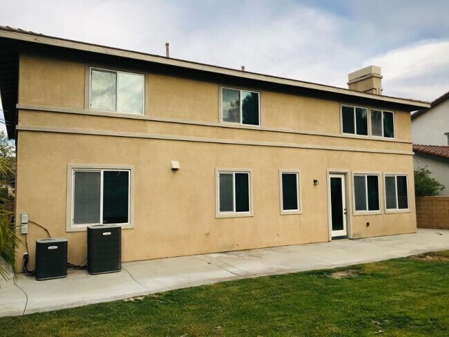 Building Photo - 45611 Basswood Ct